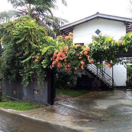 Hotel Sunny Side 89 Galle Exterior foto