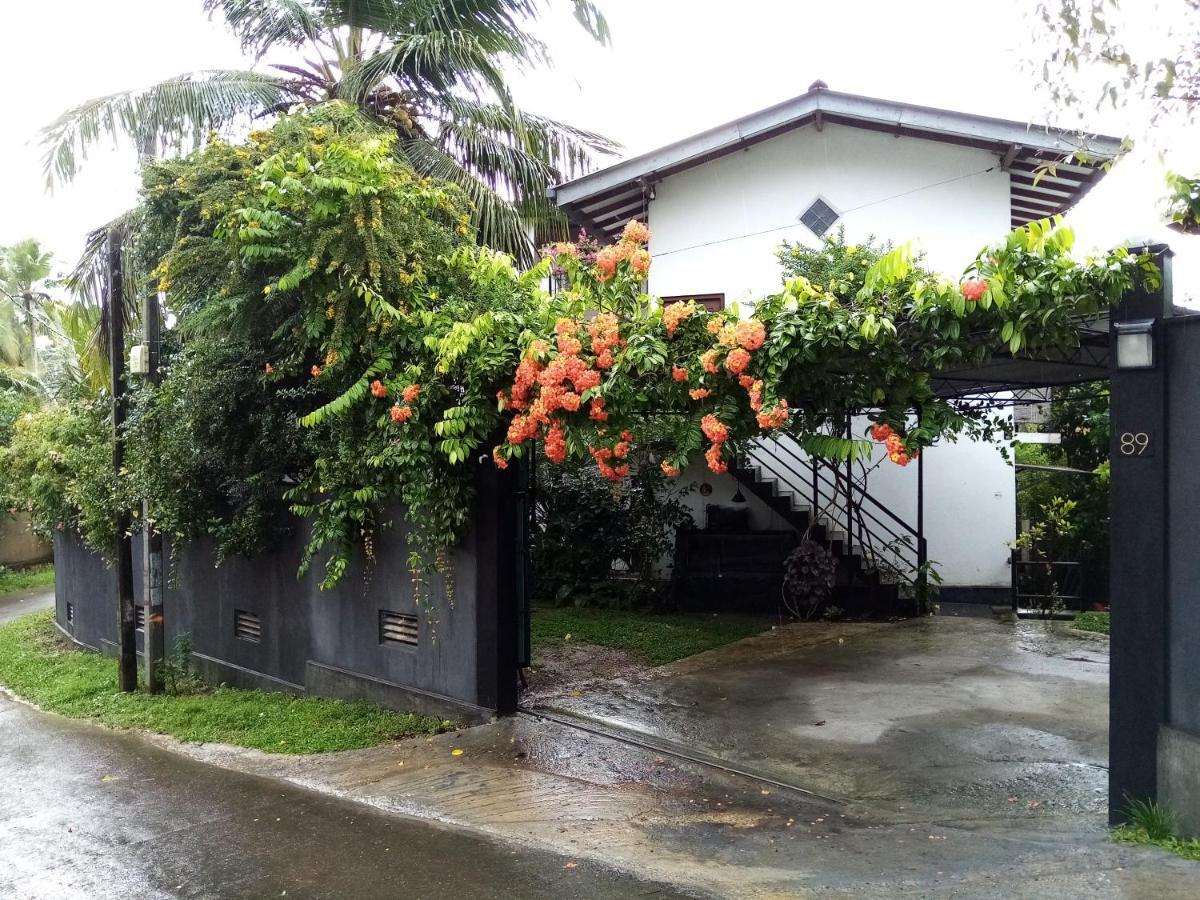 Hotel Sunny Side 89 Galle Exterior foto