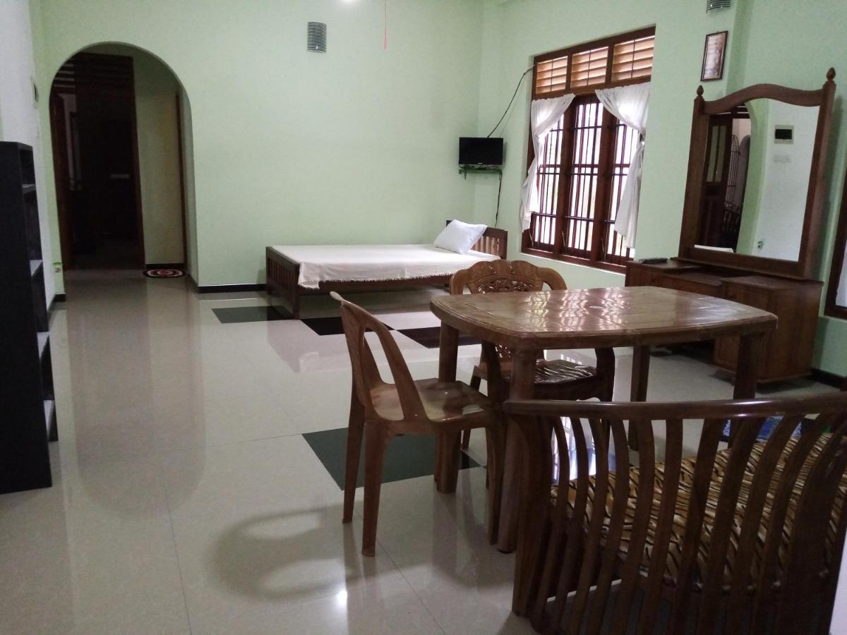 Hotel Sunny Side 89 Galle Exterior foto